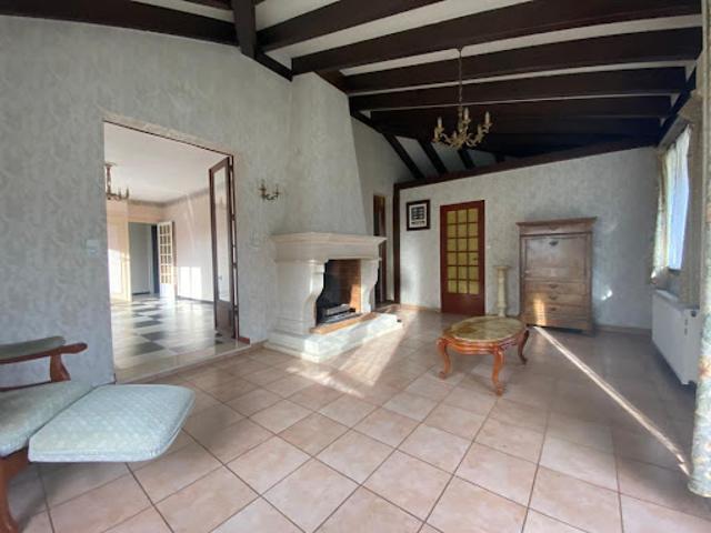 Vente Maison 4 pièces 122 m2 Ambares et lagrave