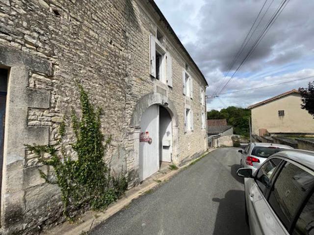 Vente Maison 4 pièces 122 m2 Coulonges