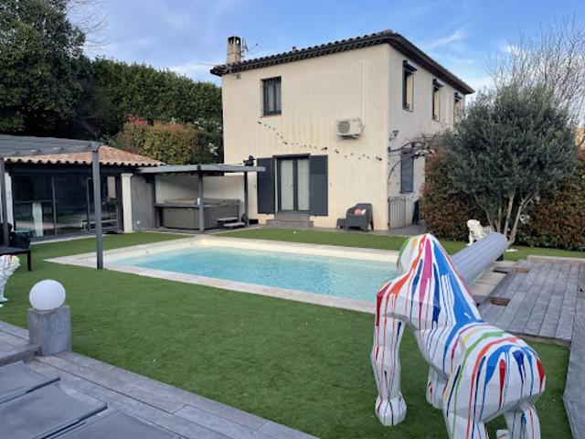 Vente Maison 4 pièces 122 m2 Peypin