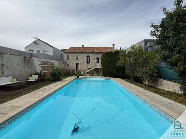 Vente Maison 4 pièces 122.86 m2 Angouleme