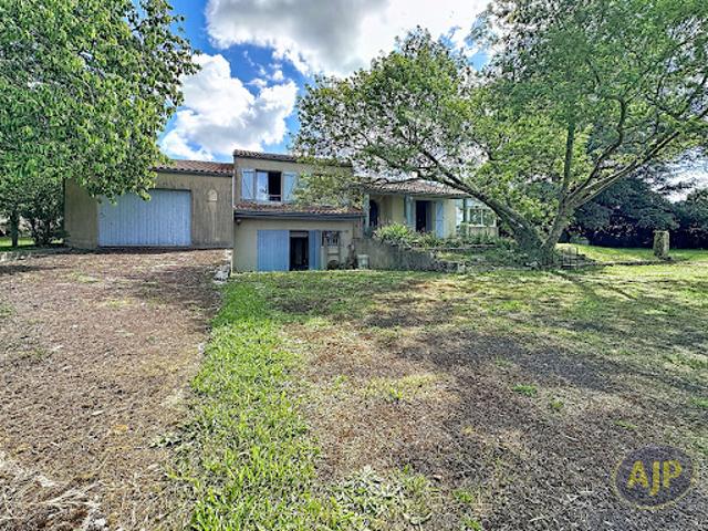 Vente Maison 4 pièces 123 m2 Fléac sur Seugne