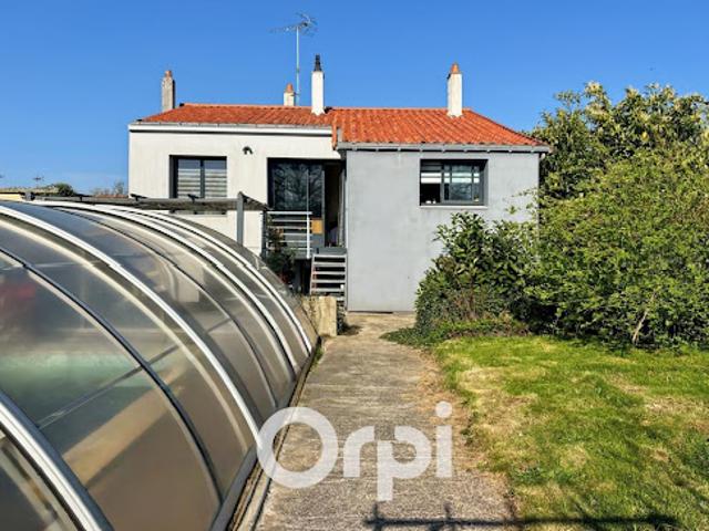 Vente Maison 4 pièces 134 m2 La Chaize le Vicomte