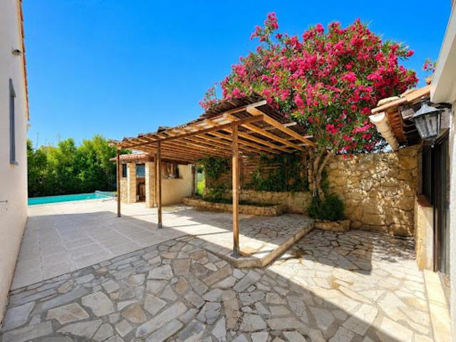 Vente Maison 4 pièces 135 m2 Miramas