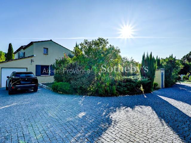 Vente Maison 4 pièces 135 m2 Aix en Provence
