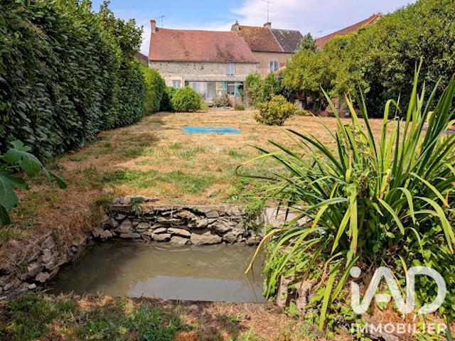 Vente Maison 4 pièces 136 m2 Saint Denis de Jouhet