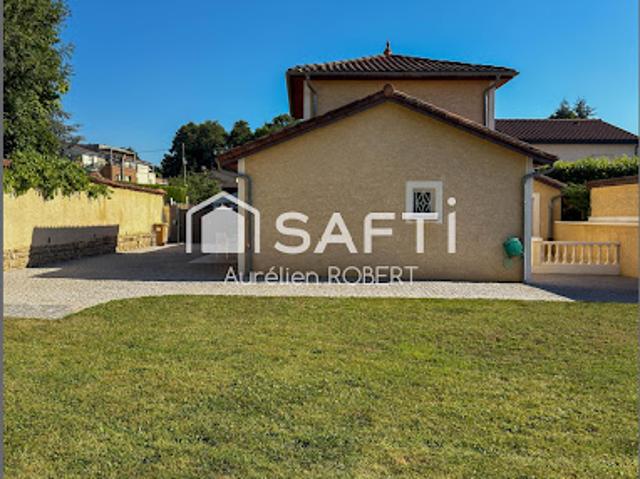 Vente Maison 4 pièces 136 m2 Saint Laurent de Mure
