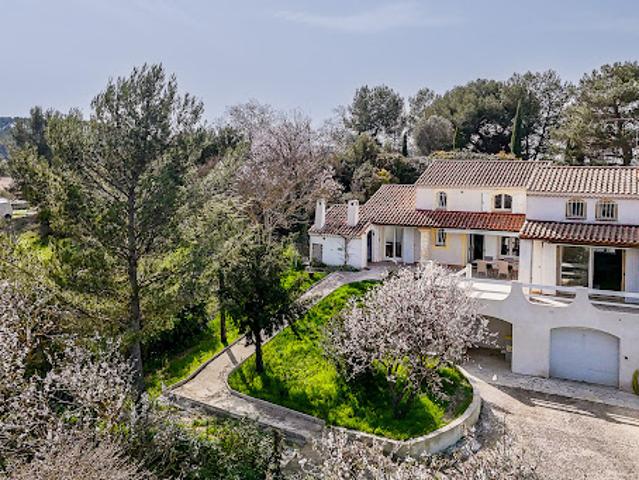 Vente Maison 4 pièces 137 m2 Aix en Provence