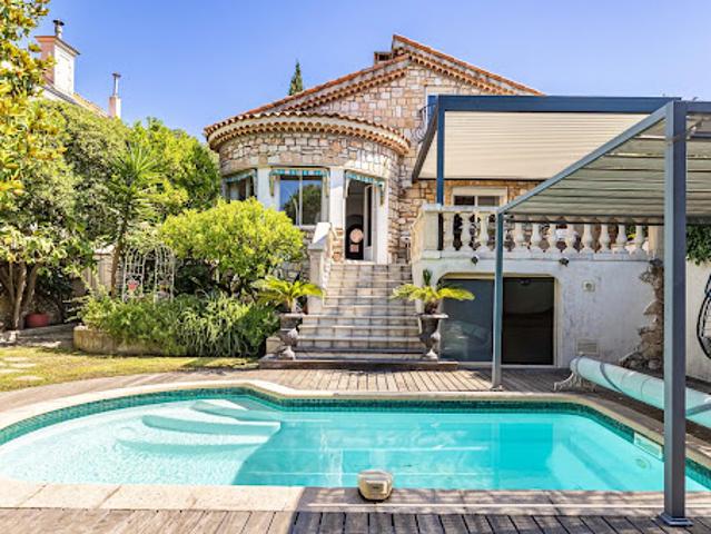 Vente Maison 4 pièces 139.68 m2 Nice