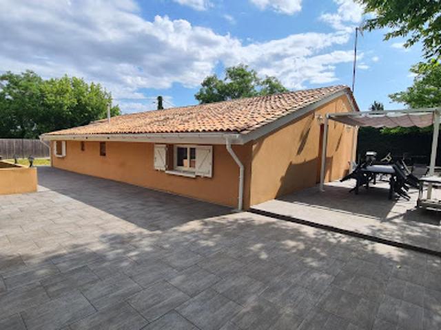 Vente Maison 4 pièces 130 m2 Ambares et lagrave