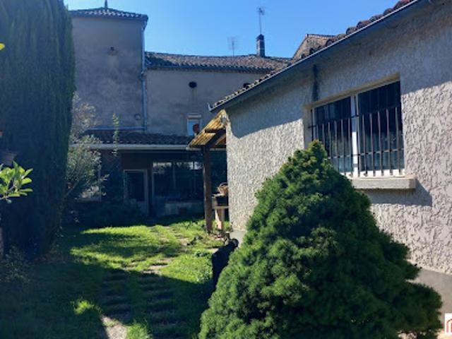Vente Maison 4 pièces 130 m2 Lavardac