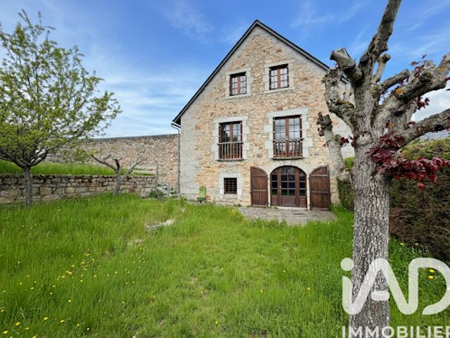 Vente Maison 4 pièces 130 m2 Saint Chély d'Apcher