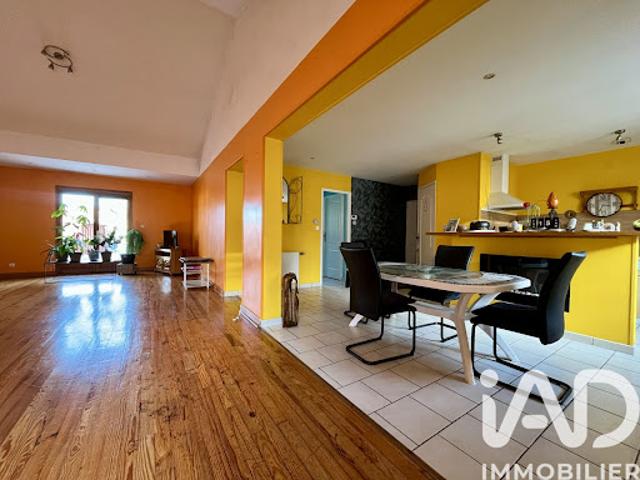 Vente Maison 4 pièces 132 m2 Montceau les Mines