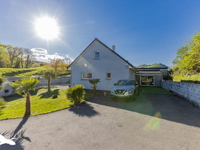 Vente Maison 4 pièces 132 m2 Aspin en Lavedan