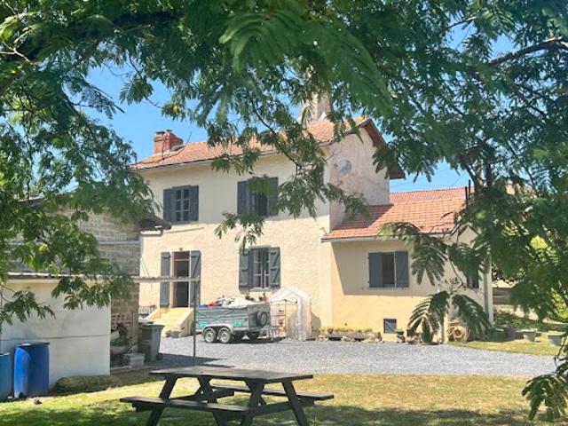 Vente Maison 4 pièces 132 m2 Laméac