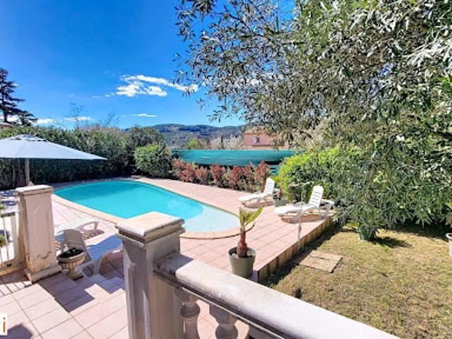 Vente Maison 4 pièces 132 m2 Le Beausset