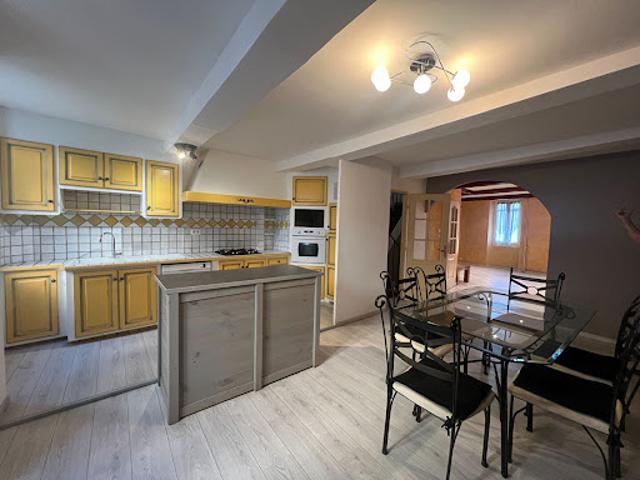 Vente Maison 4 pièces 133 m2 Volonne