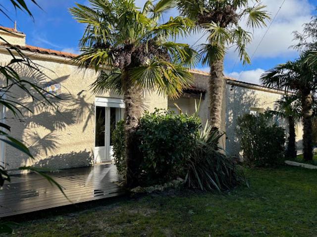 Vente Maison 4 pièces 145 m2 Pont l'abbe d'arnoult