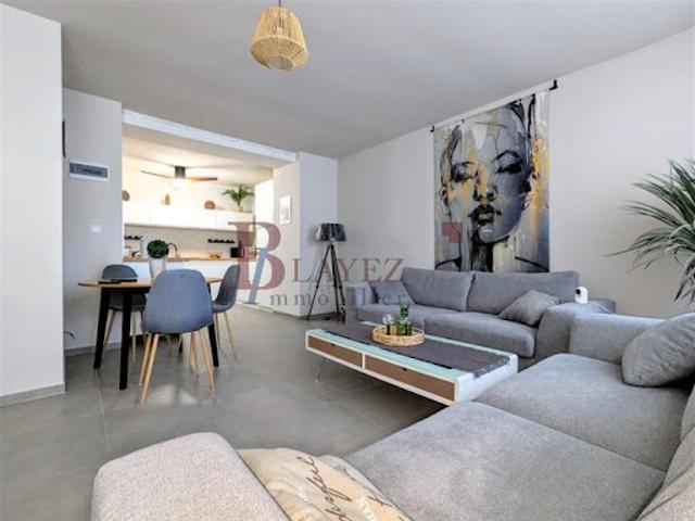Vente Maison 4 pièces 146 m2 Bourg Lastic