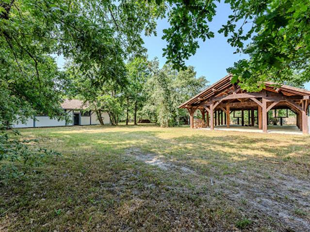 Vente Maison 4 pièces 147.21 m2 Trensacq