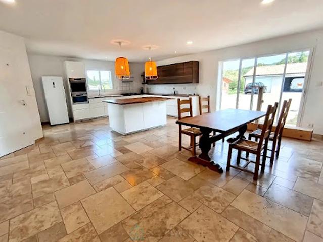Vente Maison 4 pièces 140 m2 Mouleydier