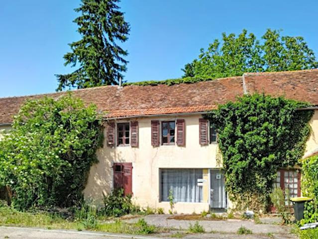 Vente Maison 4 pièces 140 m2 Charmes