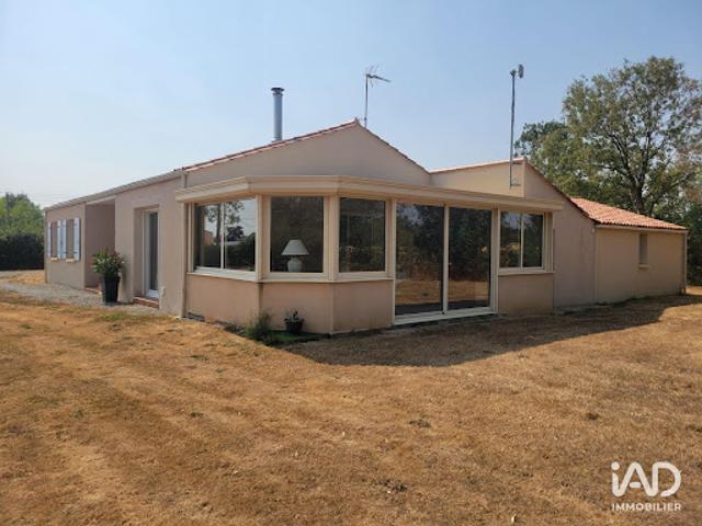 Vente Maison 4 pièces 141 m2 Réaumur