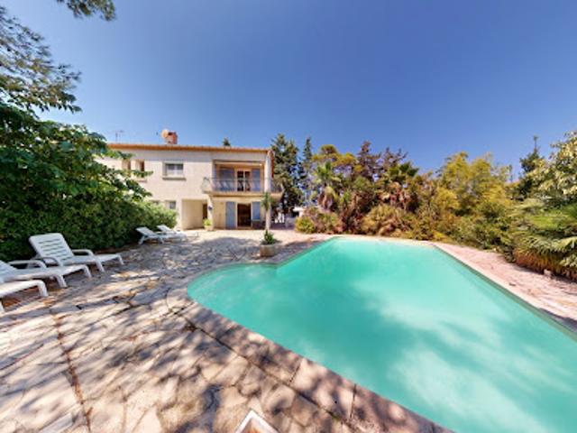 Vente Maison 4 pièces 142 m2 Beziers