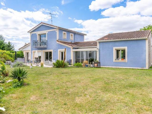Vente Maison 4 pièces 154 m2 Saint Sylvestre sur Lot