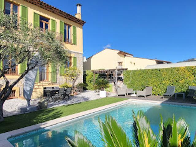 Vente Maison 4 pièces 155 m2 La Roquette sur Siagne