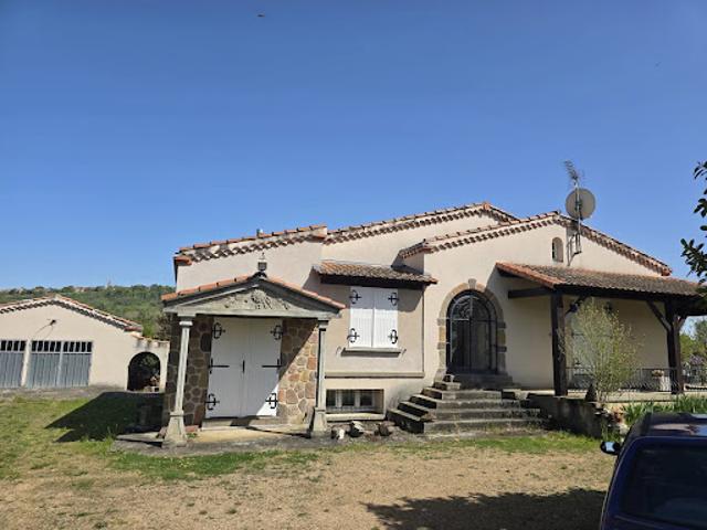 Vente Maison 4 pièces 157 m2 Le Breuil sur Couze