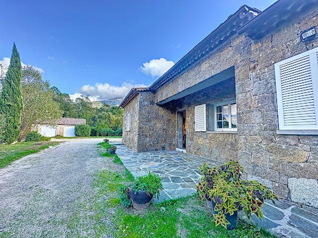 Vente Maison 4 pièces 159 m2 Ajaccio