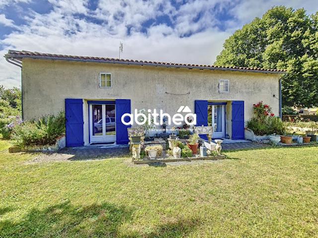 Vente Maison 4 pièces 159.3 m2 Brie sous Mortagne