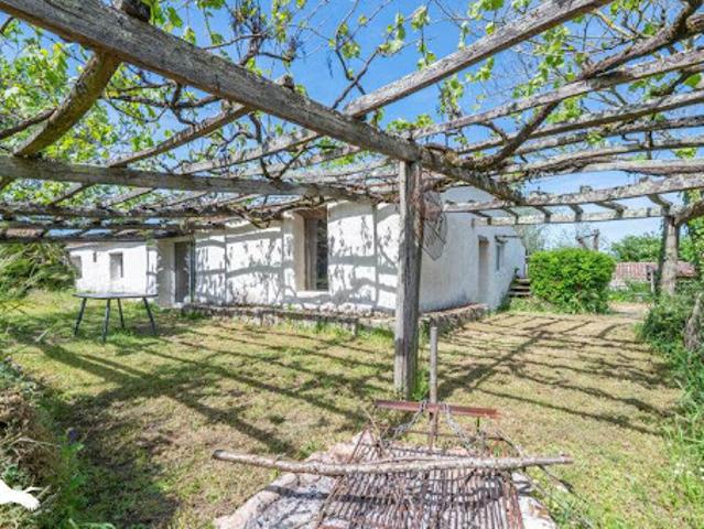 Vente Maison 4 pièces 150 m2 Saint Just Luzac