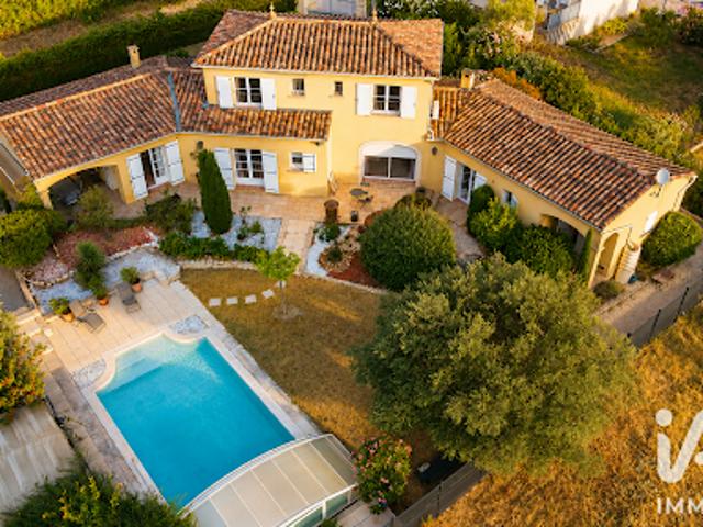 Vente Maison 4 pièces 150 m2 Saint Saturnin lès Avignon