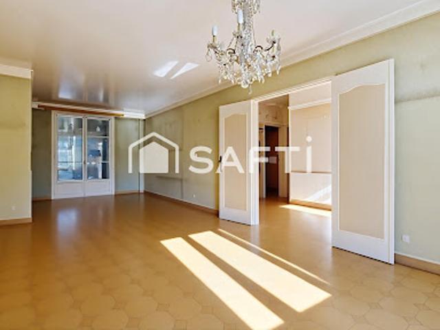 Vente Maison 4 pièces 153 m2 Montreuil