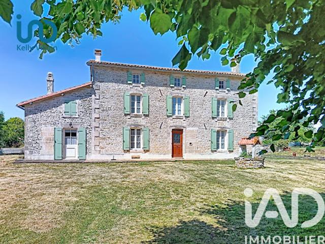 Vente Maison 4 pièces 166 m2 Saint Christophe sur Roc