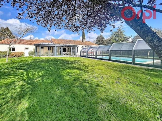 Vente Maison 4 pièces 160 m2 Grosbreuil