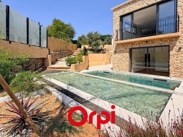 Vente Maison 4 pièces 160 m2 Saint Cyr sur Mer
