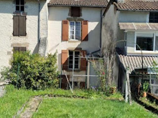 Vente Maison 4 pièces 161 m2 Nontron