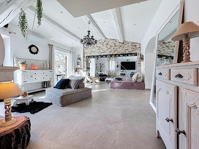 Vente Maison 4 pièces 173.07 m2 Callian