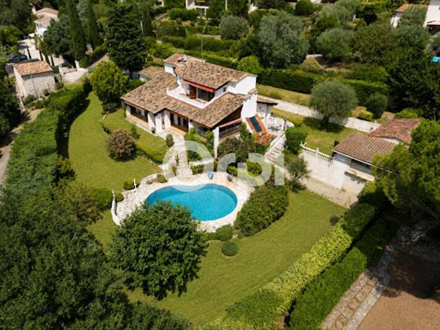 Vente Maison 4 pièces 180 m2 Montauroux