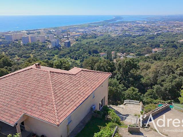 Vente Maison 4 pièces 180 m2 Bastia