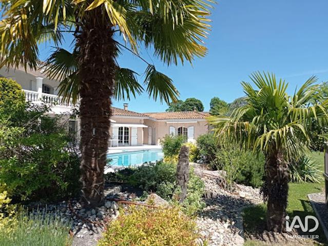 Vente Maison 4 pièces 180 m2 Bourg Saint Christophe