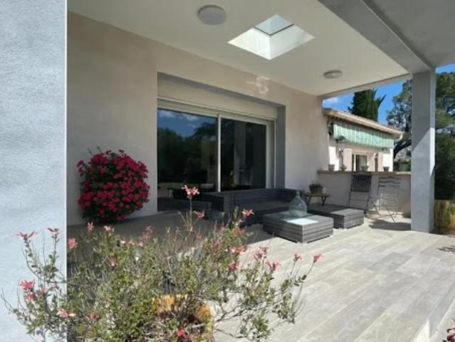 Vente Maison 4 pièces 180 m2 Tavel