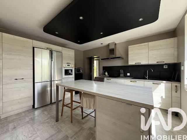 Vente Maison 4 pièces 192 m2 Centres