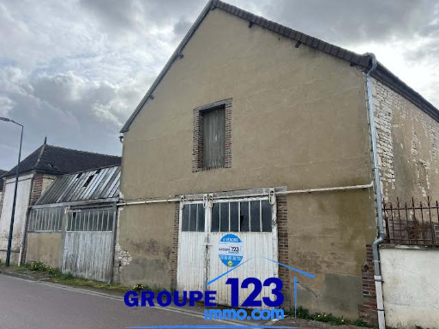 Vente Maison 4 pièces 240 m2 Montholon
