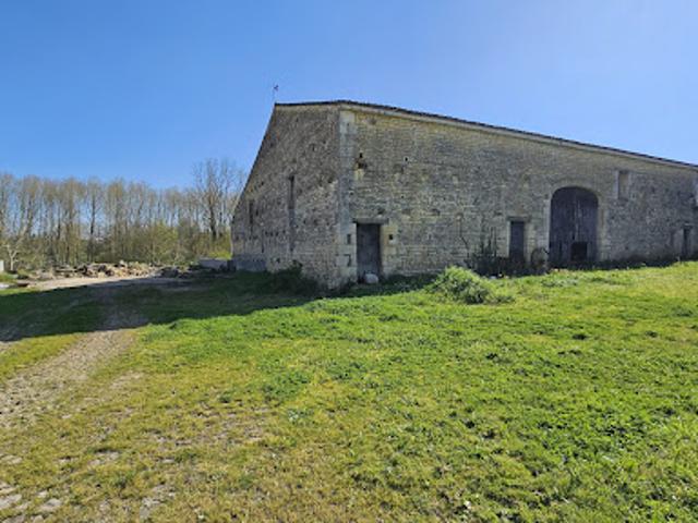 Vente Maison 4 pièces 430 m2 Coulon