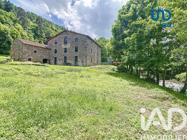 Vente Maison 4 pièces 487 m2 Bourg Argental