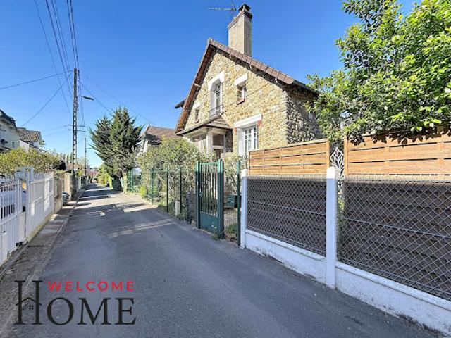 Vente Maison 4 pièces 64.18 m2 Eaubonne
