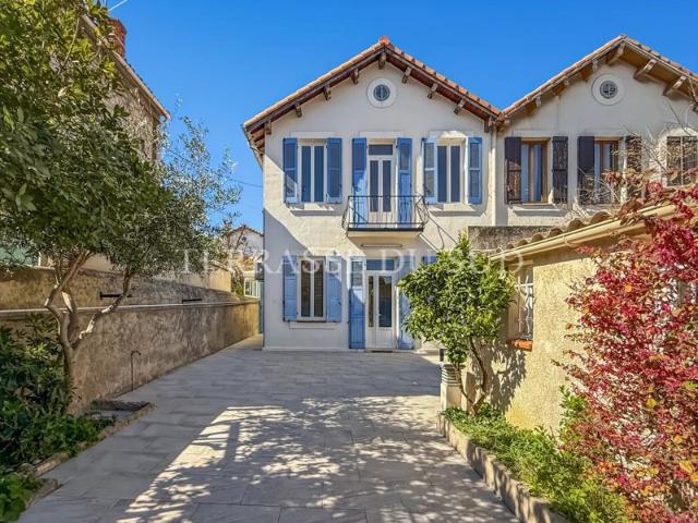 Vente Maison 4 pièces 83 m², Sous sol, Terrasse et Garage Pointe Rouge Marseille 8